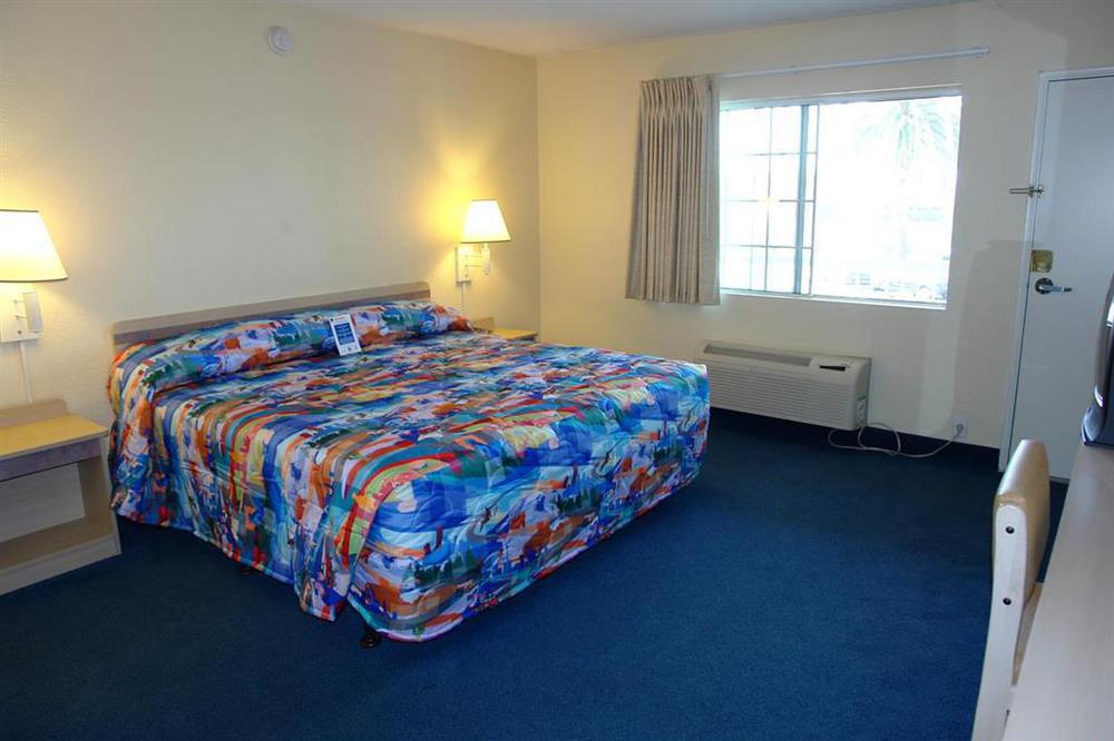 Motel 6 San Diego, Ca Airport Harbor Номер фото